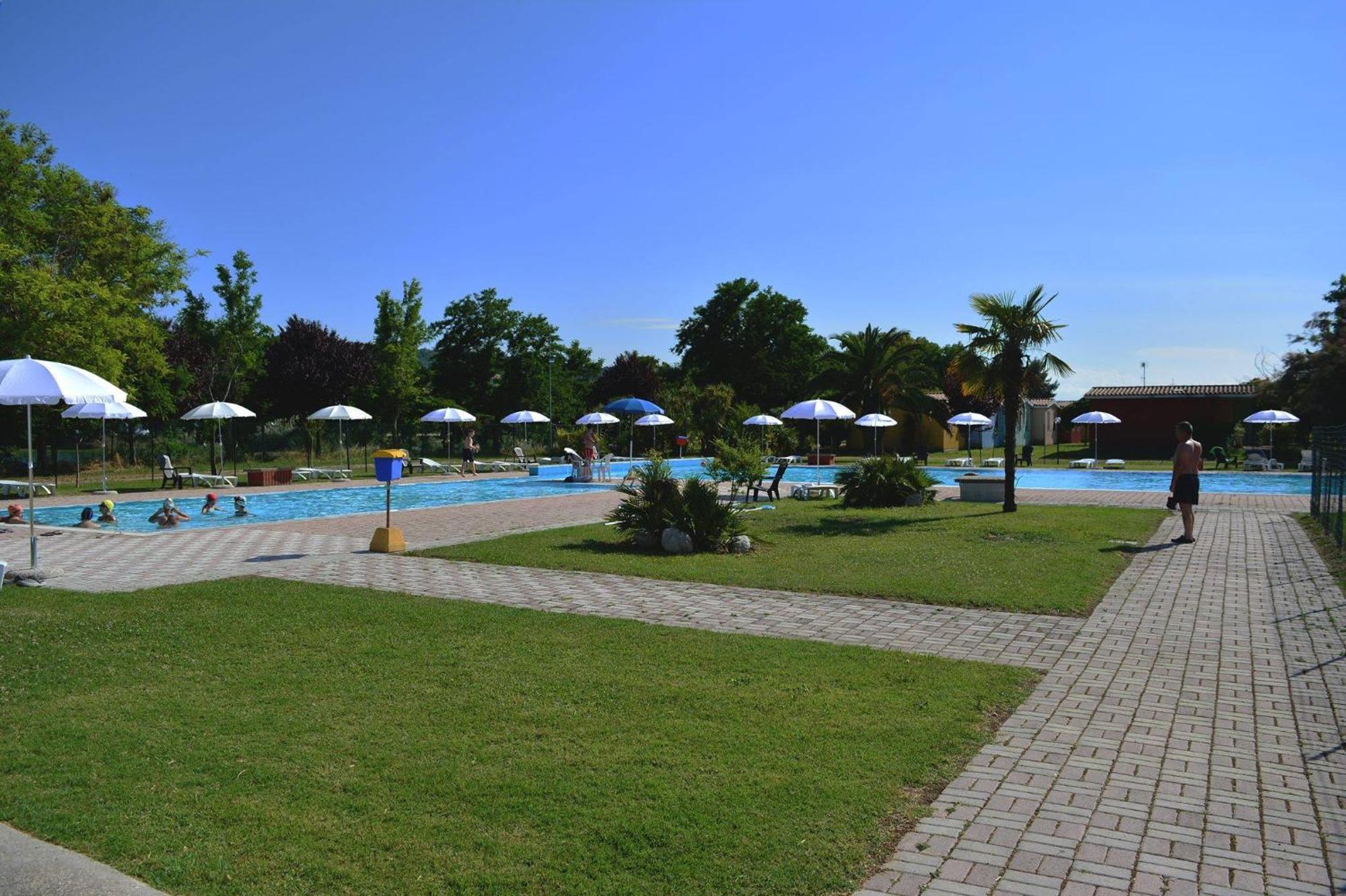 Centro Vacanze - Garden River Altidona Esterno foto